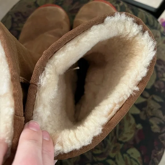 UGG Men's Classic Short Boots with Red Sole - Picture 9 of 11